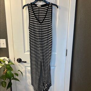 Black and White Striped Sleeveless Dress